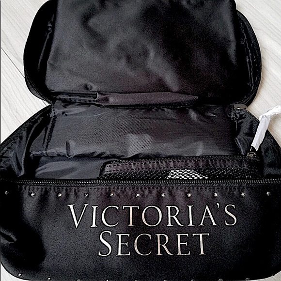 🆕HOST🎉PICK VICTORIA SECRETS BEAUTIFUL SATEEN LIKE MATERIAL SOLD BLACK/SILVER - Picture 2 of 14